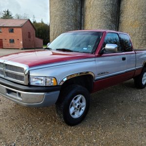 CarBeat Chasing Cars bilauktion specialbiler Dodge Ram 1500 SLT Club Cab 4X4 profil CarBeat not just another auction
